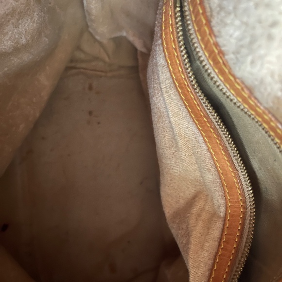 ETRO Milano Bucket Style Handbag - Picture 8 of 10